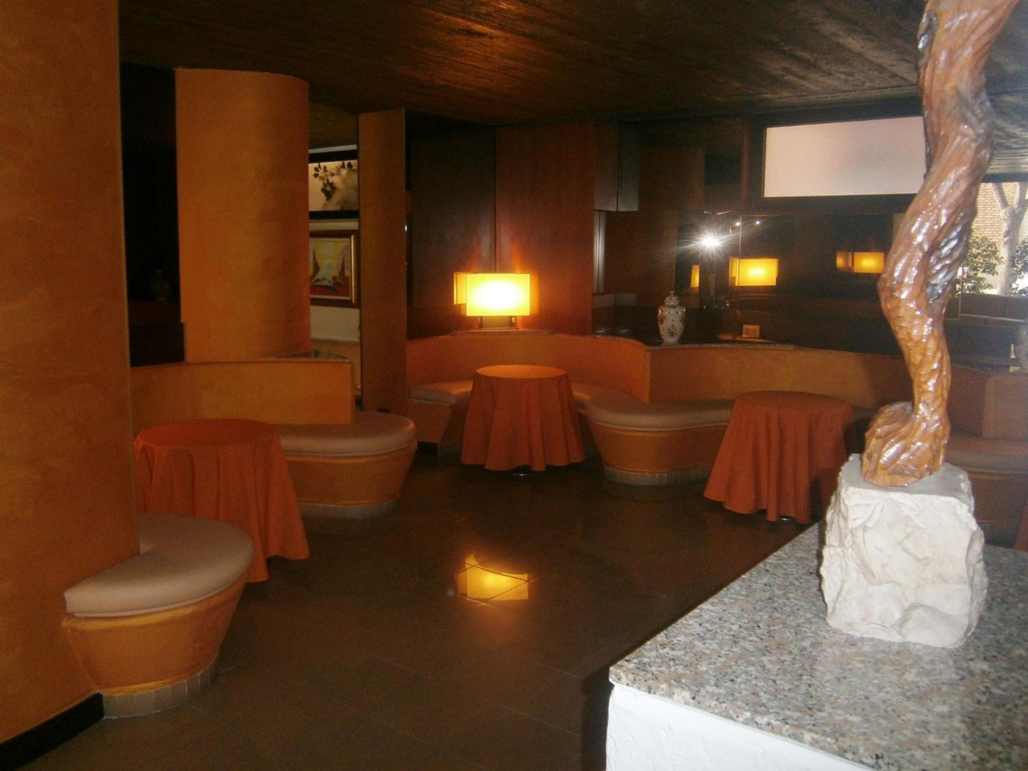 Hotel Corona Termoli Buitenkant foto