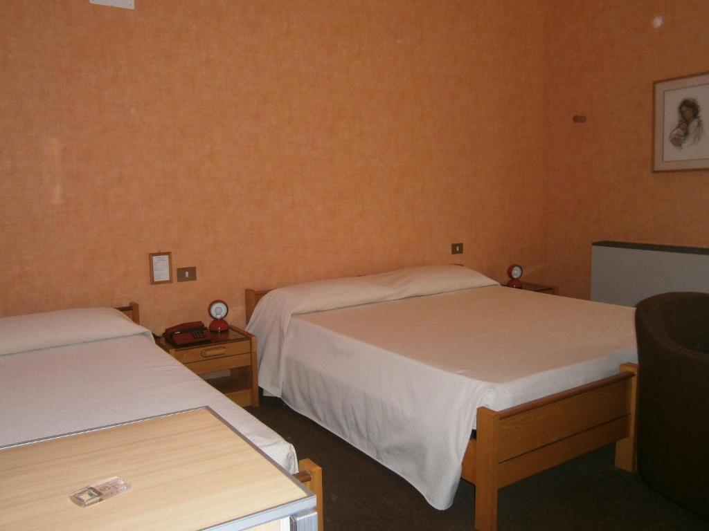 Hotel Corona Termoli Kamer foto