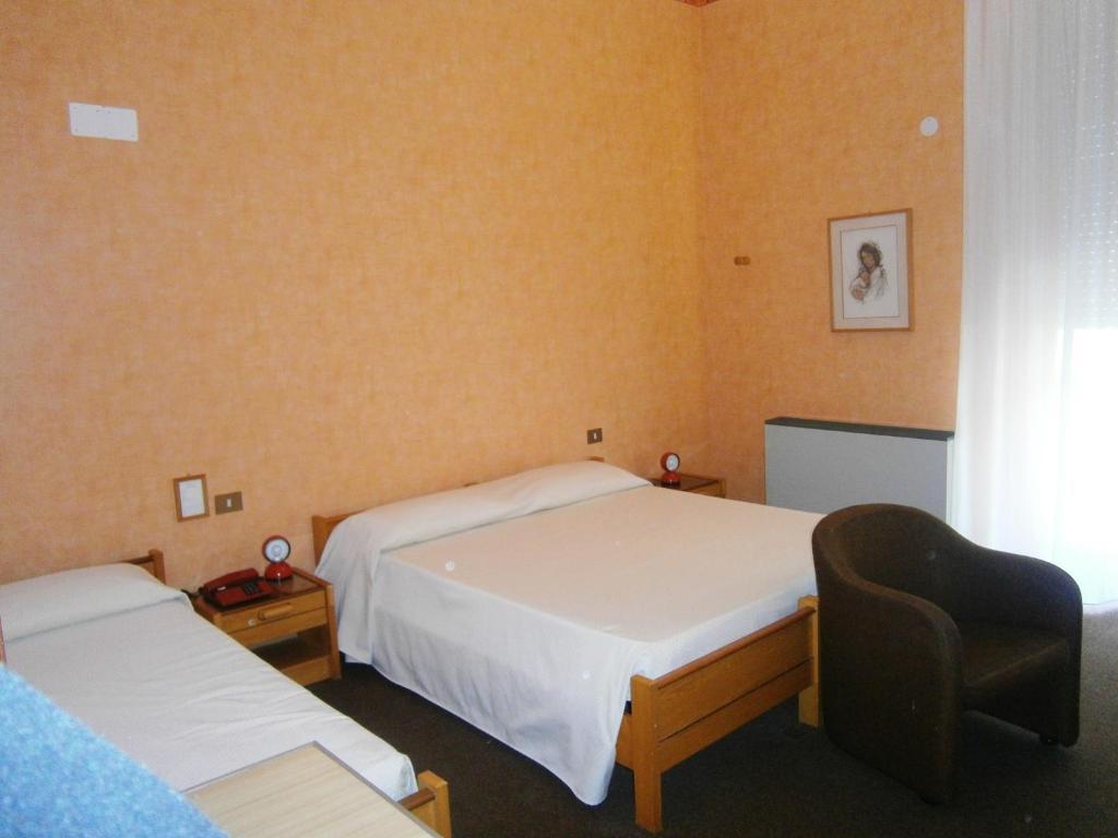 Hotel Corona Termoli Kamer foto
