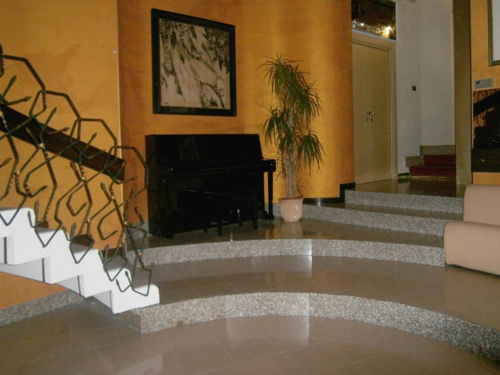 Hotel Corona Termoli Buitenkant foto