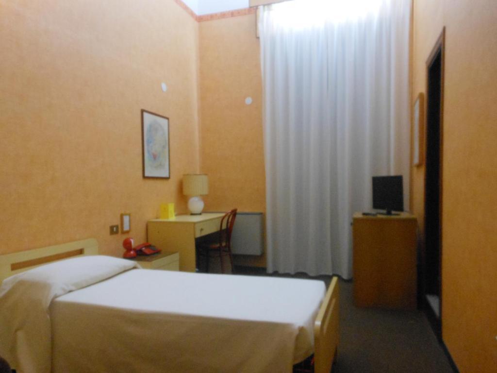 Hotel Corona Termoli Kamer foto